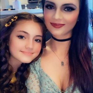 Meet your Posher, Hannah